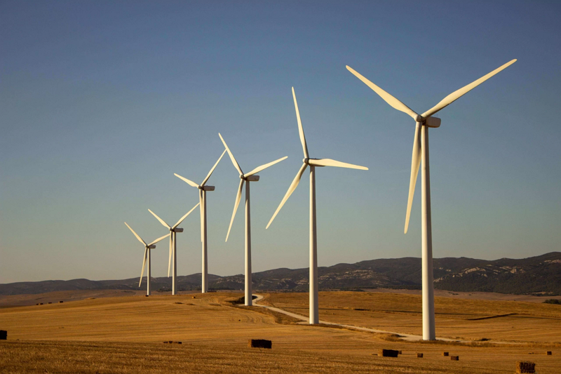 Die CNC-Bearbeitung hilft der Präzisionsherstellung großer Komponenten von Windkraftanlagen